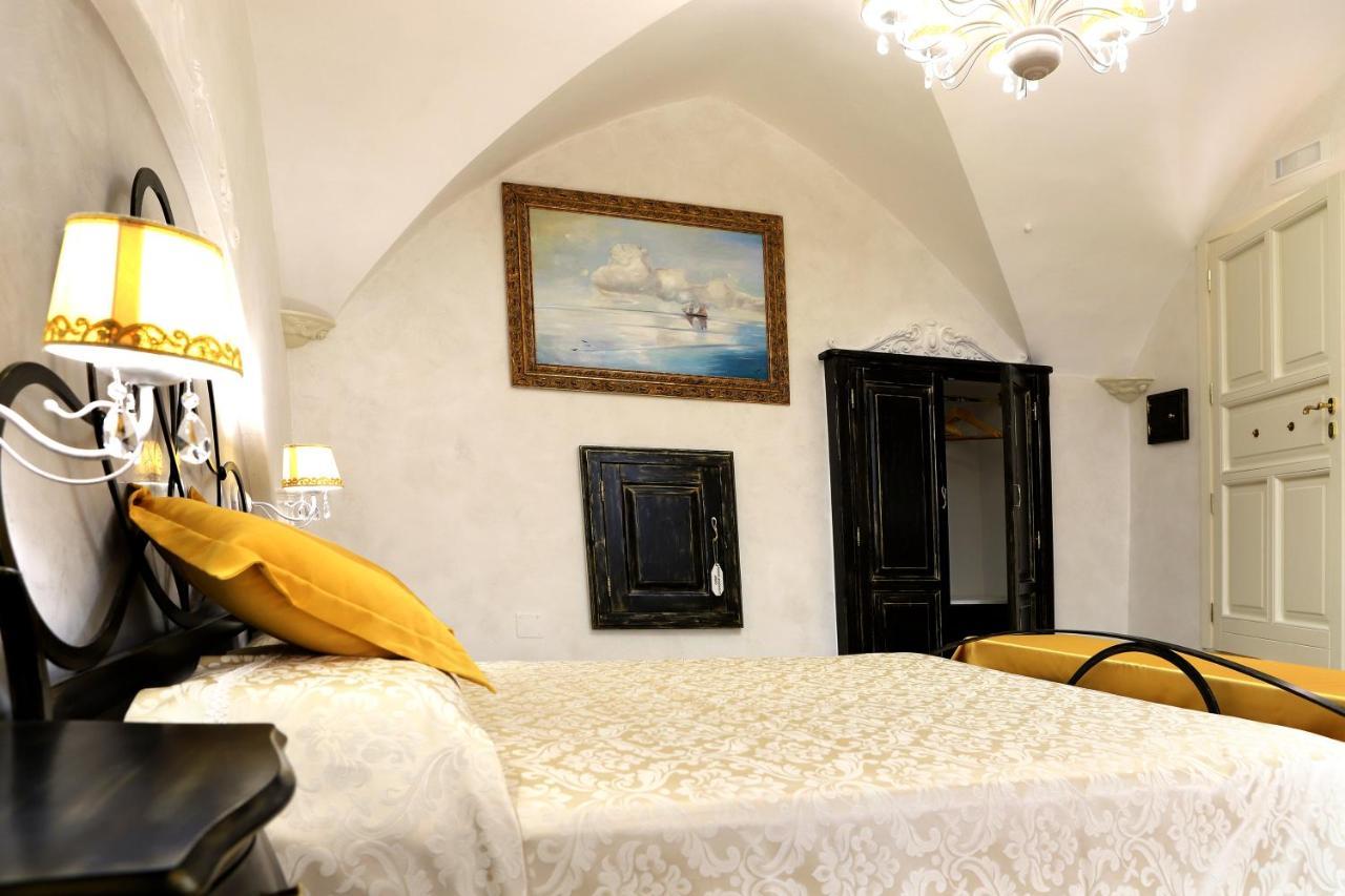 Palazzo Castiglione Bed and Breakfast Gallipoli Eksteriør billede