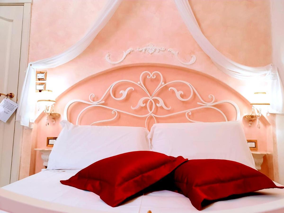 Palazzo Castiglione Bed and Breakfast Gallipoli Eksteriør billede
